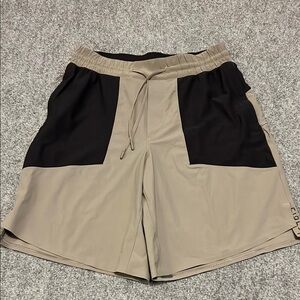 Men's Black and Tan Lulu Lemon Shorts : Medium